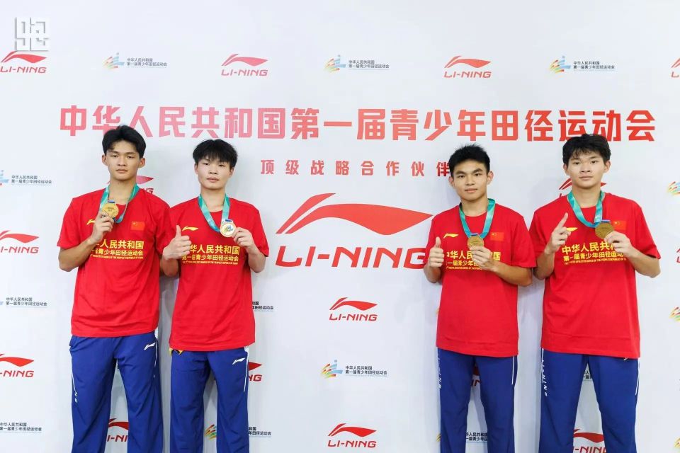 从事更专业, com