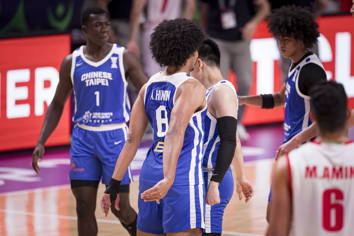 袋鼠军团外, stron, 伊朗男篮迷