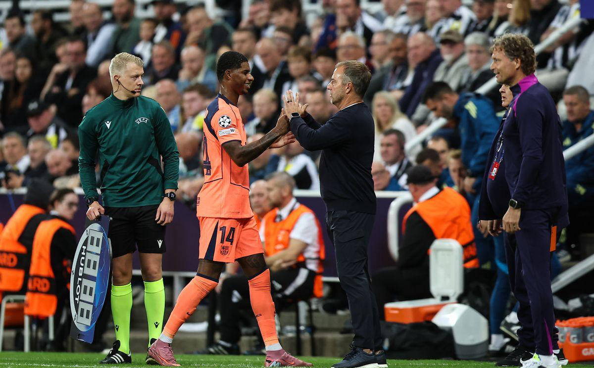 球队和战术, 万英镑永久 球队和战术, 万英镑永久